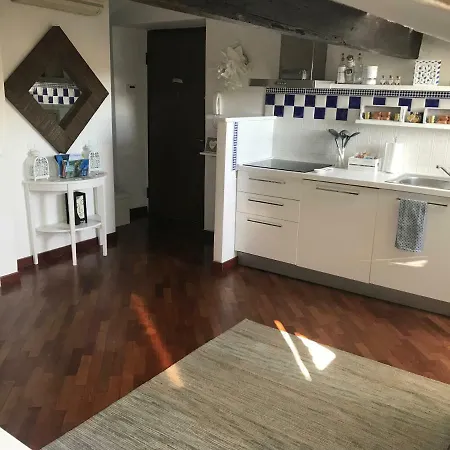 Casa vacanze Mansardina Sole E Luna La Spezia